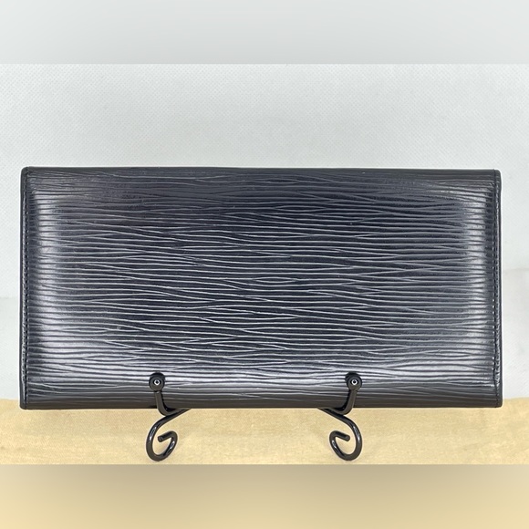 (MT10) Authenticated Louis Vuitton Noir Epi Leather Flap/Checkbook Wallet - Picture 3 of 12